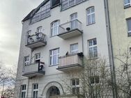 Vermietete 2-Zimmer Jugendstill Wohnung mit Balkon als Kapitalanlage in Berlin-Pankow - Berlin