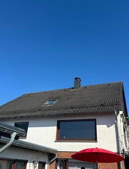 Ruhe und Natur im Bergischen - Großzügige Dachgeschoss Wohnung mit Balkon - Wipperfürth (Hansestadt)