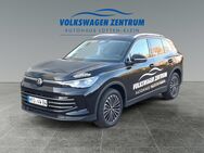 VW Tiguan, 1.5 eTSI eTSI, Jahr 2024 - Rostock