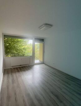 Bezugsfertig! Familienfreundliche 3-Zimmer-Wohnung inkl. Balkon - umfangreich renoviert in Heiligenhaus - Heiligenhaus