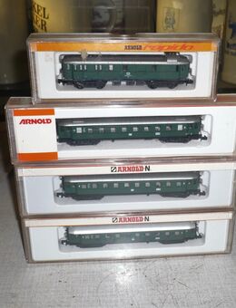Modelleisenbahn, Spur N, 3 Personen- ein Packwagen, Arnold - Arzberg Zentrum