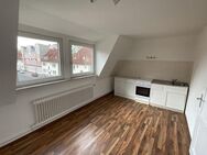 2-Zimmer-Wohnung im Dachgeschoss mit Dusche in Wilhelmshaven - Nähe City !!! - Wilhelmshaven