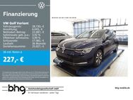 VW Golf Variant, 1.0 MOVE Golf eTSI OPF, Jahr 2024 - Balingen