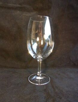 Schott Zwiesel Gläser: 1 Bierglas Excelsior 2,- , 2 Weingläser je 2,-, 1 Schnapsglas 1,50 - Flensburg