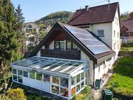 Domizil mit Wintergarten und PV-Anlage, ideal für mehrere Generationen, Mieter oder Kapitalanleger - Burladingen