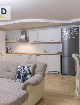 Helle 3-Zimmer-Wohnung mit Aufzug, Balkon und Top-Ausstattung - sofort bezugsbereit - Schramberg