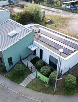 Provisionsfrei! Bungalow mit Gewerbehalle - Baltmannsweiler