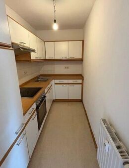 **2-Raum-Wohnung in zentraler Lage mit Einbauküche** - Greiz
