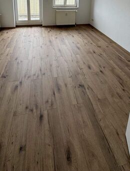 Sehr schöne 4-R-Wohnung in MD-Stadtfeld -Ost im EG.ca.94m² zu vermieten ! - Magdeburg