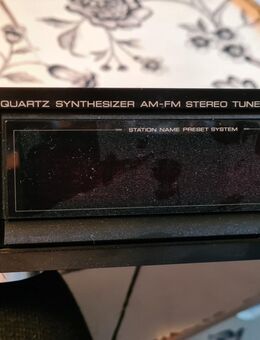 Kenwood Quartz Synthesizer AM-FM Stereo Tuner KT 660L - Grafschaft