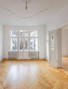 Charmanter Altbauklassiker, frisch saniert - mit Sonnenbalkon fußläufig zum Ku`damm - Berlin
