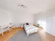 WG / shared flat! Modernes WG-Zimmer in frisch renovierter Wohnung zu vermieten! - Mannheim Zentrum