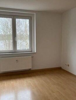 Kleine 4 Raumwohnung mit Balkon - Chemnitz