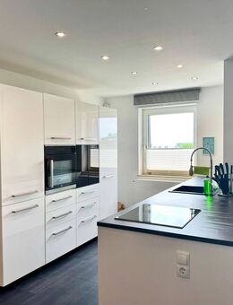 Hermann Immobilien: Moderne 3-Zimmer-Eigentumswohnung mit offenem Wohnkonzept und Süd-Balkon in Langenselbold - Langenselbold