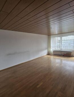 Helle 3-Zimmer-Wohnung mit Balkon, Gäste-WC und Einbauküche - Mainz