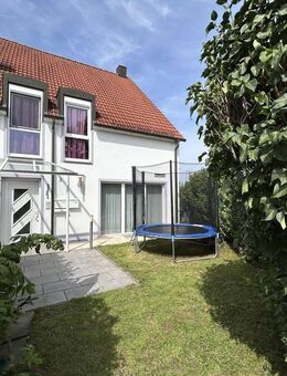 Schöne 3 bis 4 Zimmer-Maisonette-Wohnung mit Gartenanteil, Hobbyraum, Garage und Carport - Haimhausen