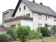 Gepflegtes 3-Familienhaus zum Selbstbewohnen oder zum Vermieten in Toplage - Neuhof (Hessen)
