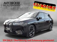 BMW iX, xDrive40 LMR 22 Hifi Laserlicht, Jahr 2023 - Krefeld