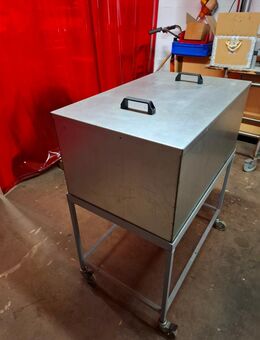 Waschbehälter fahrbar mit Deckel zum Teile-reinigen ,aufbewahren - Plüderhausen