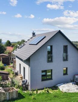 ++Sebnitz: Traumhaftes EFH (2020) mit 4 Zi., Terrasse, Garage & wildromantischem 634 m2 Grundstück++ - Sebnitz