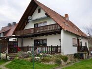 Investieren Sie in Ihre Zukunft: Voll vermietetes Zweifamilienhaus in ruhiger Lage! - Knüllwald