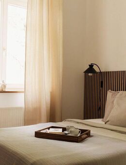 Renovierte 65?m² Altbauwohnung mit Balkon + Badewanne im Simon-Dach-Kiez, Friedrichshain - Berlin