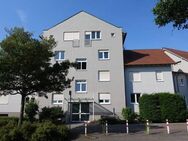Helle und große 2ZK mit Tageslichtbad im Dachgeschoss - Seligenstadt