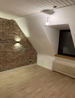 Loftflair im Jugendstil - stilvolle 3-Zi.-Whg. mit Charme - Solingen (Klingenstadt)