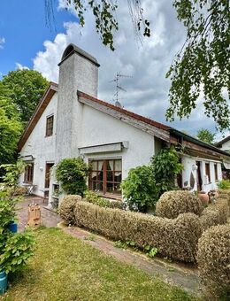 Freistehendes 1-Familien-Haus mit zwei Garagen - Friedrichshafen