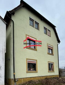 Geräumige 4-Zimmer-Dachgeschosswohnung in 91757 Treuchtlingen - Treuchtlingen