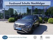 VW T-Roc, 1.5 l TSI Style, Jahr 2022 - Rostock