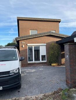 Verkauf eines freistehenden Einfamilienhaus mit Doppelcarport - Oldenburg