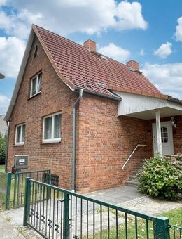 EFH mit Garage und Garten in beliebter Wohnsiedlung - Neustadt-Glewe