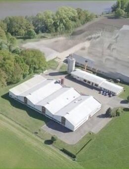 Lager-/Produktionshallen mit Sozial- und Verwaltungsgebäude sowie landw. Flächen auf über 46.000 m² - Waren (Müritz)