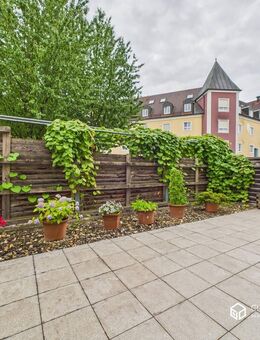 Großzügige 3-Zimmer-Erdgeschosswohnung mit großer Terrasse und viel Privatsphäre - Bad Abbach