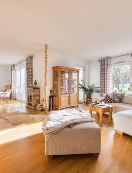 Ein Zuhause zum Ankommen: Lichtdurchflutete 4-Zimmer-Wohnung mit Südterrasse - Fürth