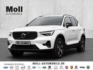 Volvo XC40 Plus Dark 2WD B3 EU6d digitales Cockpit Memory Sitze Soundsystem HarmanKardon LED - Aachen