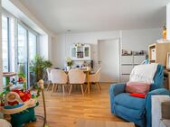 Moderne 2,5-Zimmer-Wohnung mit Einbauküche & umlaufendem Balkon - Regensburg