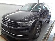 VW Tiguan, 1.5 TSI Life, Jahr 2023 - Hannover