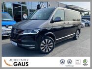 VW T6 Multivan, 2.0 TDI ighline, Jahr 2022 - Bielefeld