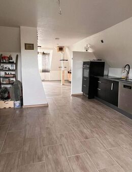 Zwei Etagen für dein Leben: urban, hell, charmant - mit Platz für Gedanken und Gespräche - Duisburg