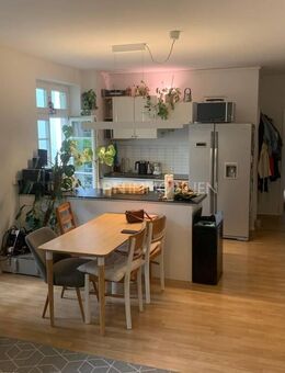 3-Zimmer Etagenwohnung mit Balkon und Einbauküche in der östlichen Altstadt - Rostock