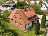 Arbeiten & Wohnen unter einem Dach, mit großzügigem Areal für Fuhrpark, Werkstatt und Lager - Markt Bibart