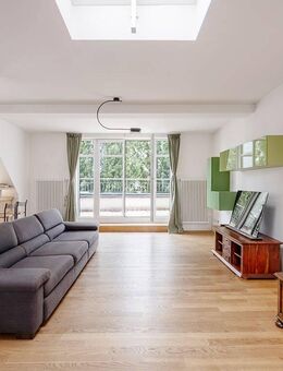 Dachgeschosswohnung mit Terrasse im Herzen des Simon-Dach-Kiezes - Berlin