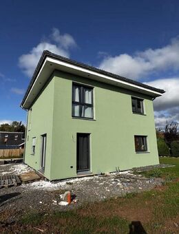 Neuwertige & energieeffiziente Stadtvilla (KfW 40EE) in ruhiger Wohnlage von Waldeck-Höringhausen - Waldeck (Hessen)