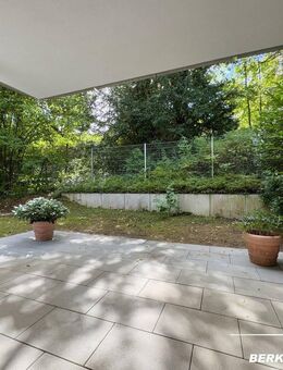 BERK Immobilien - EG Wohnung mit eigenem Garten im Frankfurter Süden - Frankfurt (Main)