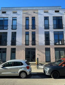 Exclusive 2-Zimmer-Eigentumswohnung mit Sonnenterrasse in Lübeck-St. Gertrud (Nähe Wakenitz) - Lübeck