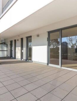 !BESTLAGE! -Direkt am Main- Großzügige EG-Wohnung im "Sky and Water" auf 97 m² mit Terrasse! - Frankfurt (Main)