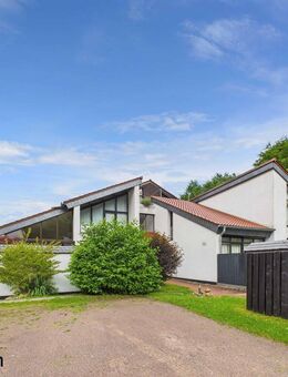 Großzügige Maisonette mit Garage und Terrasse in Saarbrücken - Saarbrücken