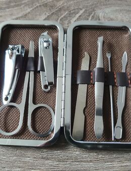 Maniküre/Pediküre/Nagel-Set 7.Teilig mit Etui **Neuware** - Köln